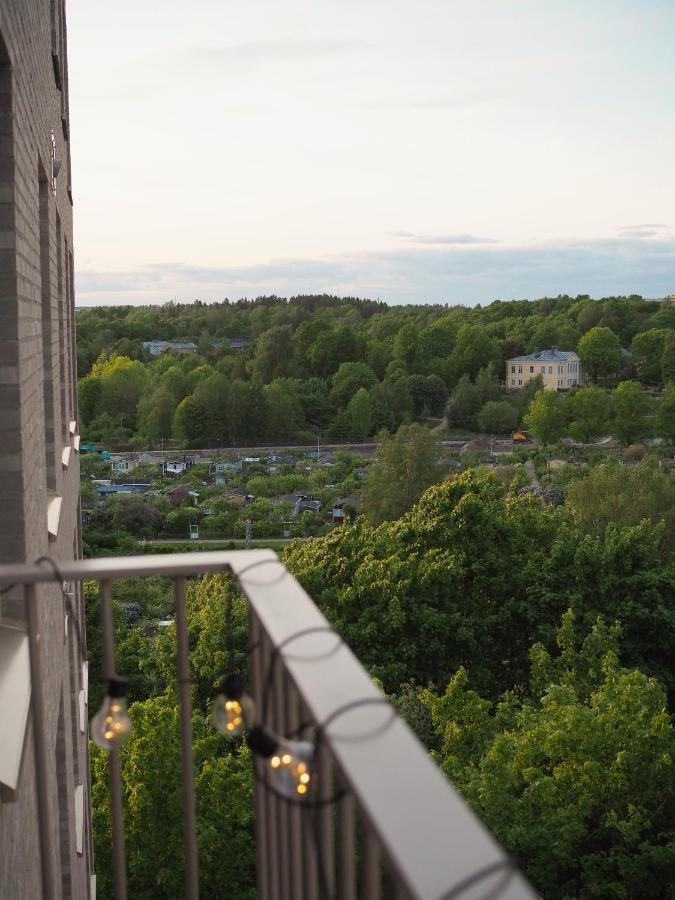 Candy-Colored Two-Room Condo With Sweet Views Helsinki Exterior photo